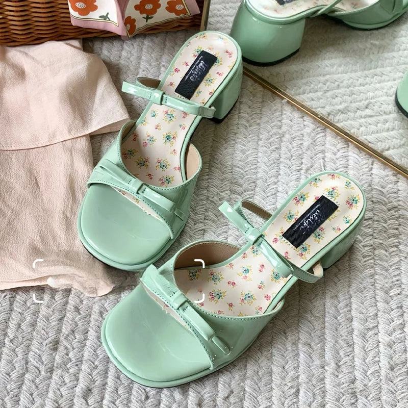 Chunky Bow Pumps